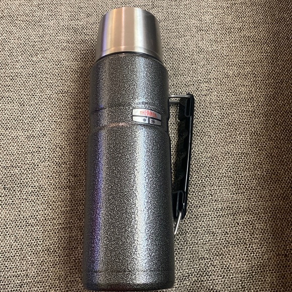 Thermos Kitchen Thermos King Beverage Tumbler With Handle Poshmark
